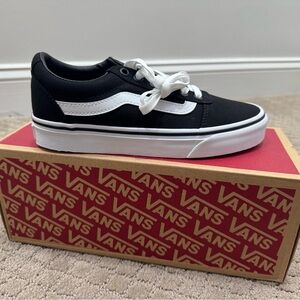 Vans - Black & White